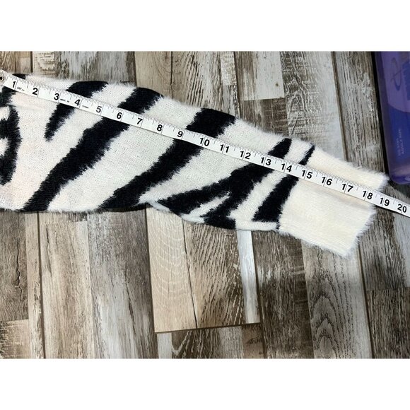 Express Women Animal Print Long Sleeve Sweater Black/White Zebra Print - Large - Picture 6 of 9